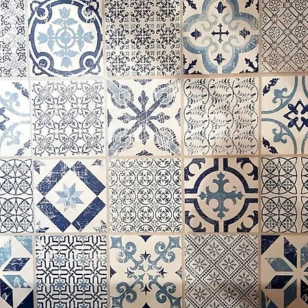 Cosy Burgundy Apartment