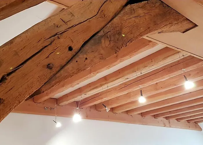 Апартаменти Cosy Burgundy